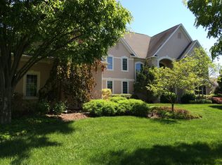 3772 Sablewood Dr, Doylestown, PA 18902