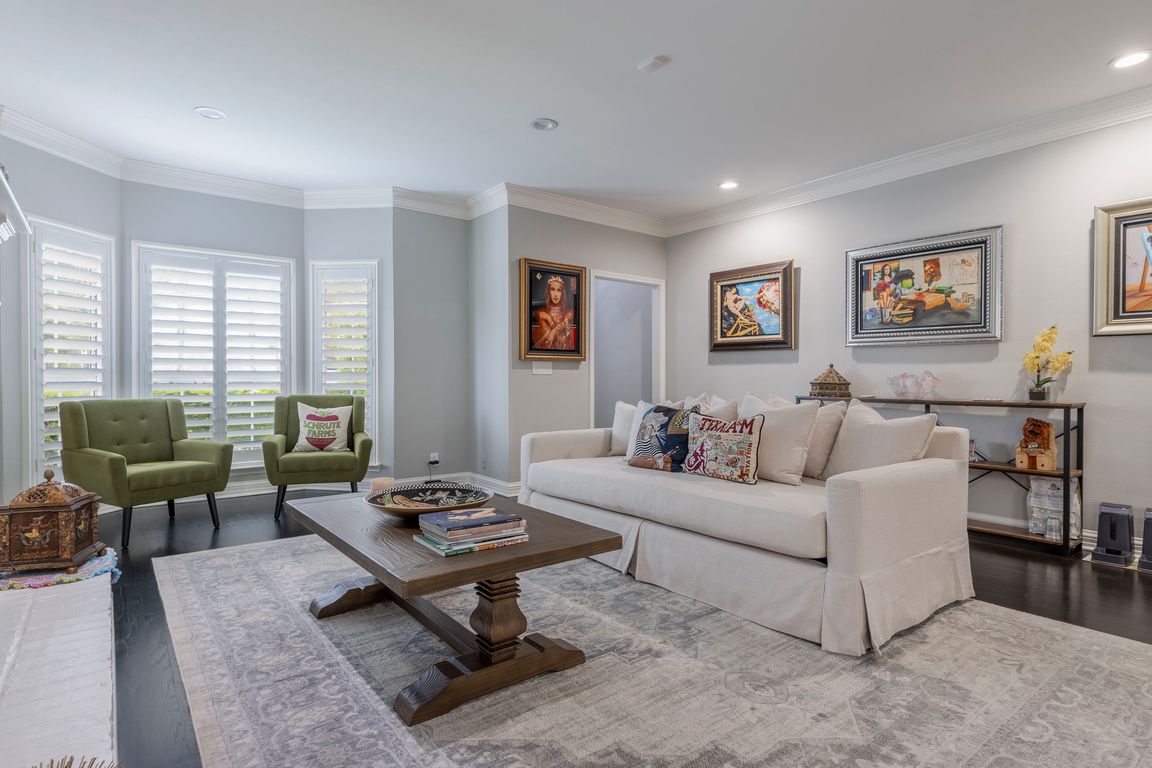 next background image