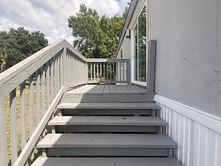 820 N Trebol St — Photo 20