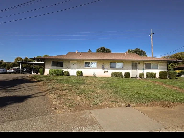 Coral Cir — Photo 1