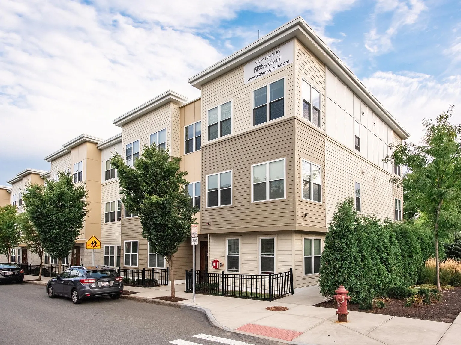 625 McGrath Apartments — Photo 1