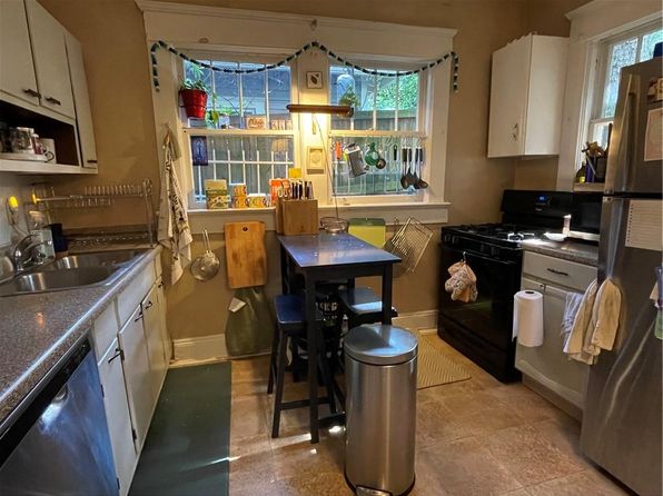 132 Huron St APT 2