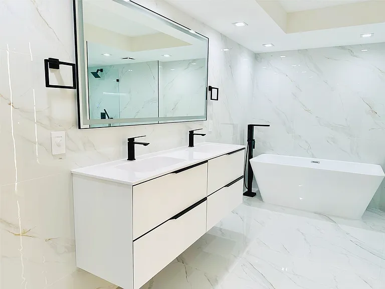 3500 Mystic Pointe Dr #1107 — Photo 18