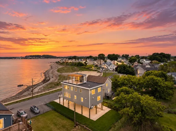 153 Edgewater Dr, Quincy, MA 02169