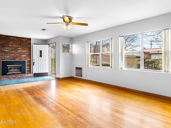 4th image of 108 Shady Ln