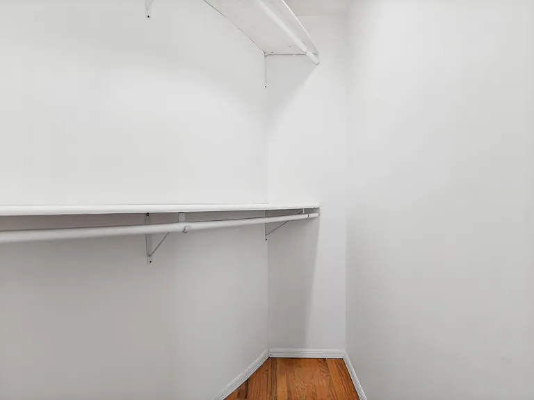 113 Sussex St #GRDN — Photo 14