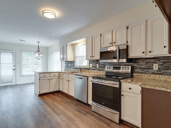 4th image of 8560 W Park Trail Dr #8560