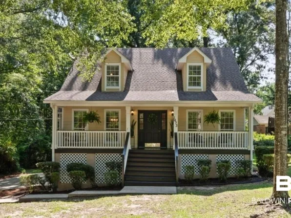 1673 Aden Rd, Mobile, AL 36695