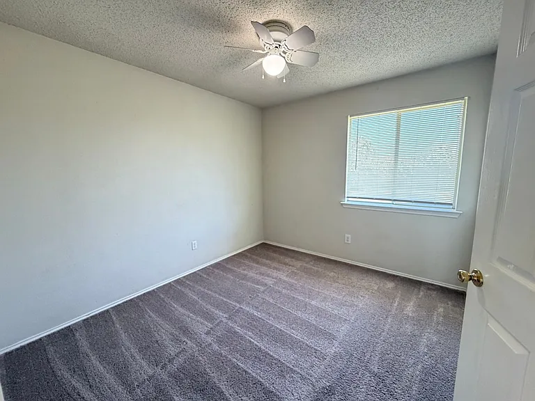 2213 Schwald Rd — Photo 9