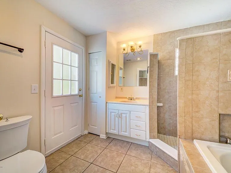 278 Pine Tree Dr — Photo 35