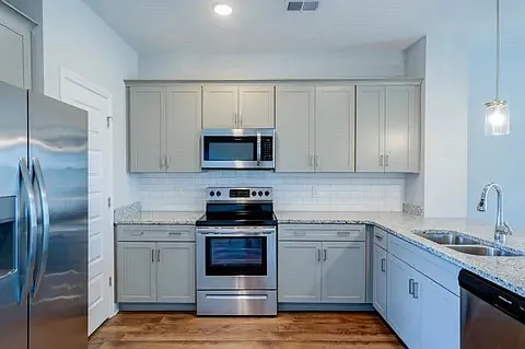 115 Harvard Dr — Photo 6