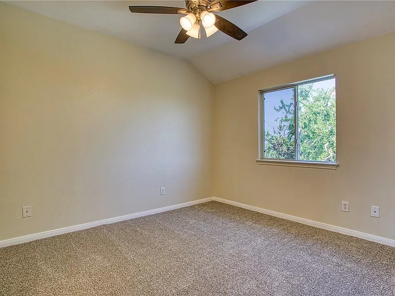1107 Middle Brook Dr — Photo 18