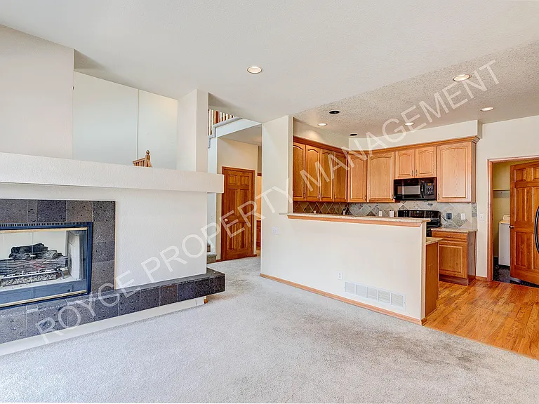 9814 Grove St #C — Photo 7
