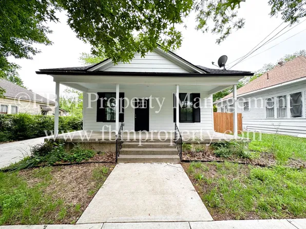 513 Water St, Waxahachie, TX 75165