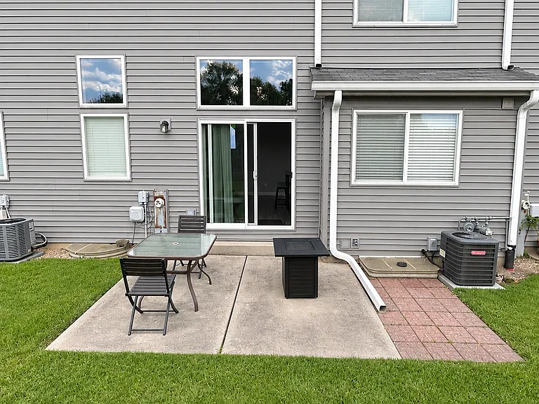 692 E Whispering Oaks Dr — Photo 18