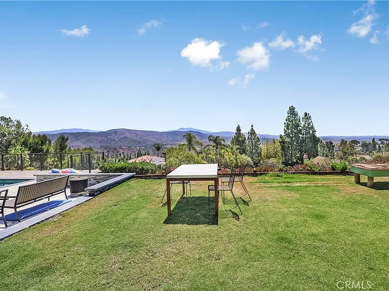 11172 Hunting Horn Dr — Photo 29