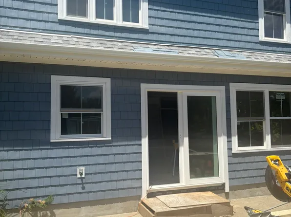 249 Sowams Rd #B, Barrington, RI 02806
