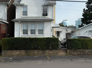 667 Roosevelt St, Hazleton, PA 18201