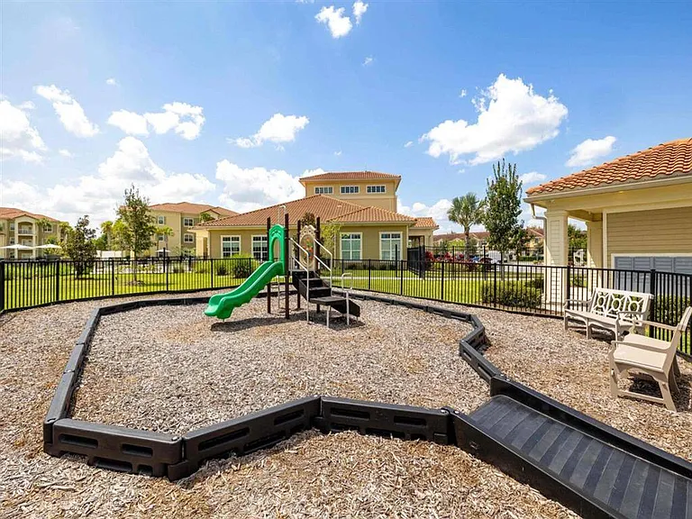 Parc at Gatlin Commons — Photo 26