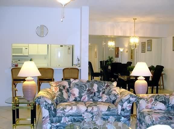 5th image of 5807 Glencove Dr APT 803