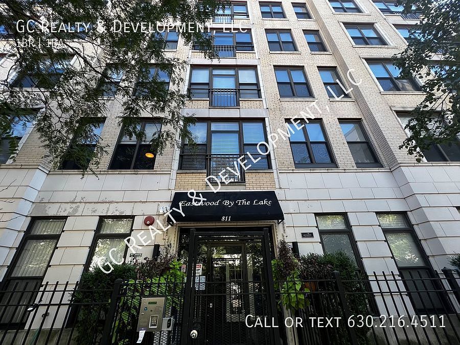 1st image of 811 W Eastwood Ave APT 402