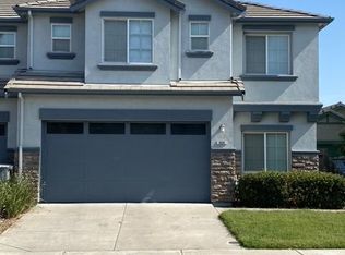 958 Sunset Meadows St, Oakdale, CA 95361