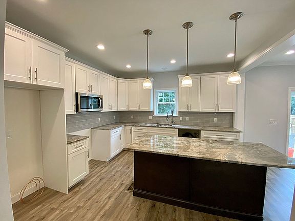 Kitchen - pre appliances