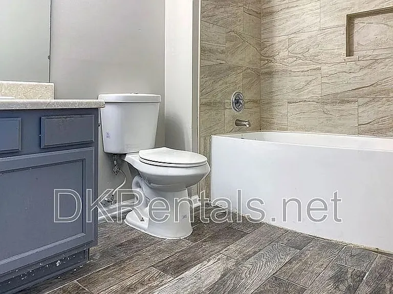 4141 High Park Ter — Photo 3