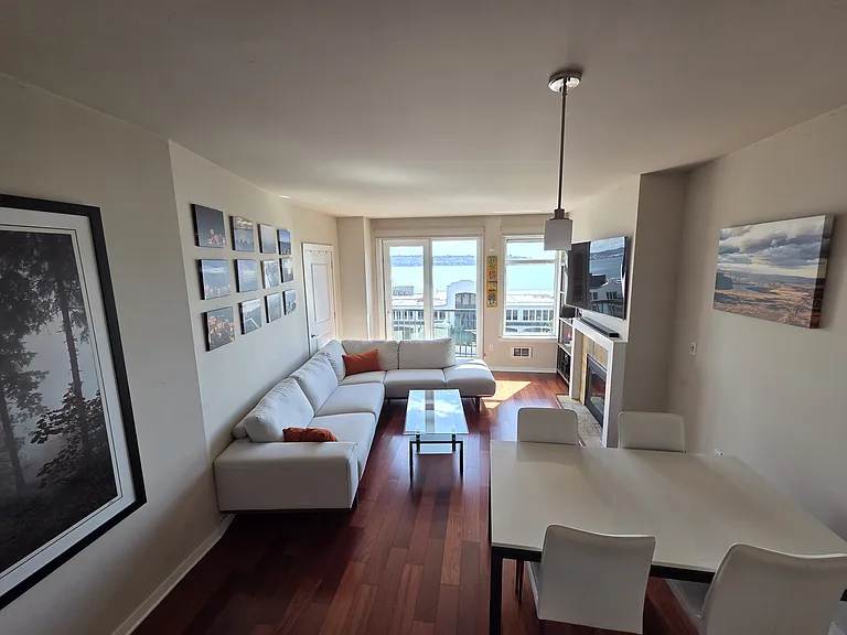 2607 Western Ave #606 — Photo 4
