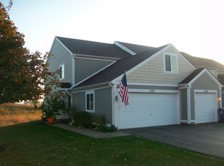 2737 Preston Ct, Aurora, IL 60502