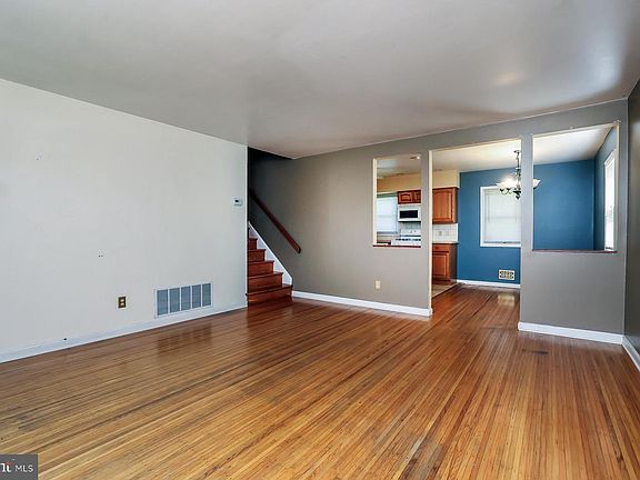 4th image of 521 Smith Ln