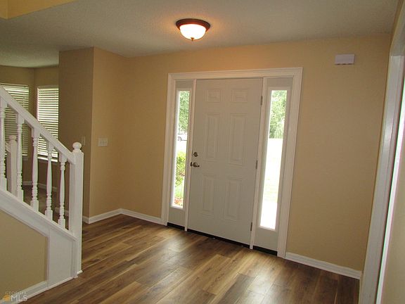 4th image of 509 Nicolas Pl