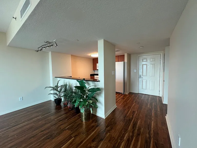 300 S Duval St #903 — Photo 15