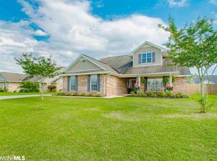 9827 Watkins Dr, Fairhope, AL 36532