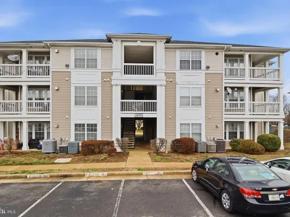 8091 Lacy Dr APT 203, Manassas, VA 20109