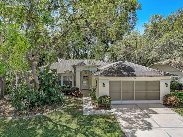 7492 Rosemont Ln, Spring Hill, FL 34606