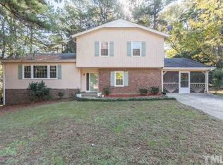 704 Sandy Ridge Ct, Raleigh, NC 27615