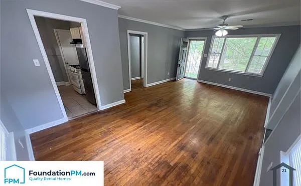 4413 Castle Ave — Photo 5