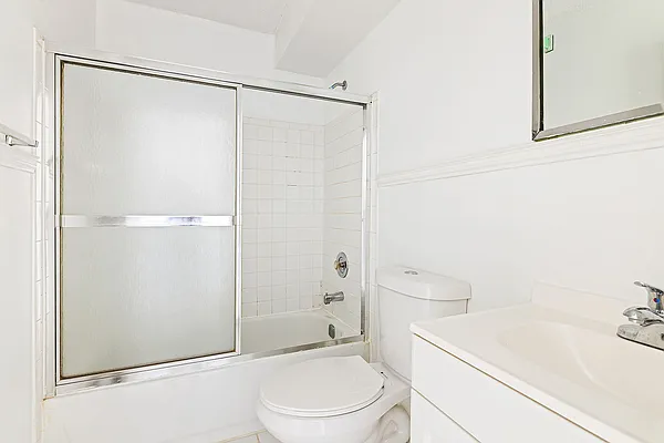 Rented by Compass | media 9