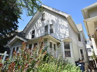 2208 E Webster Pl, Milwaukee, WI 53211