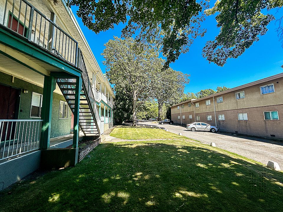 1st image of 3498 Lovat Ave #3