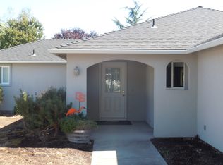 991 Ridgeview Dr, Eagle Point, OR 97524