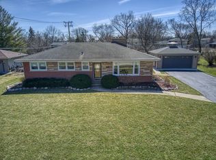 429 W Helen Rd, Palatine, IL 60067