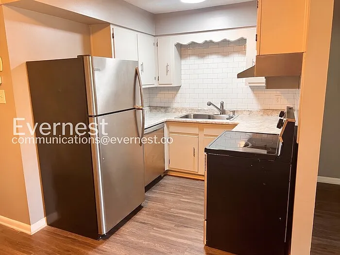 9 Meredith Ct #2 — Photo 3