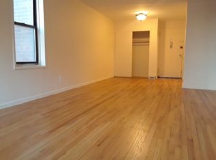 9135 193rd St APT 2A, Hollis, NY 11423