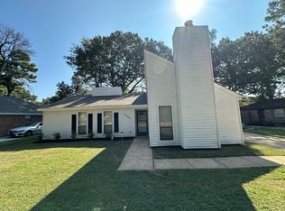4500 Trout Valley Dr, Memphis, TN 38141
