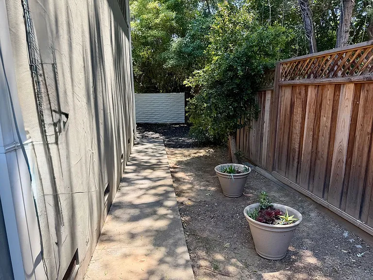 454 San Benito Ave #A — Photo 30