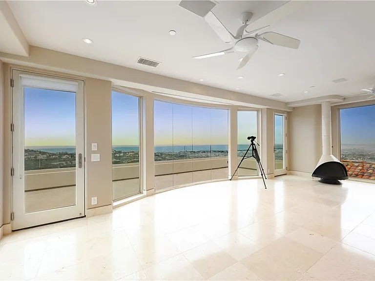 15 Goleta Point Dr — Photo 28