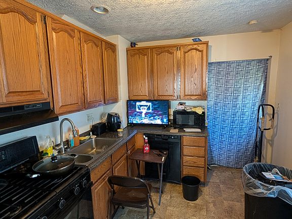 3rd image of 2728 Perdue Ave