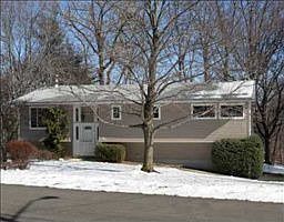 1st image of 5 Medford Pl